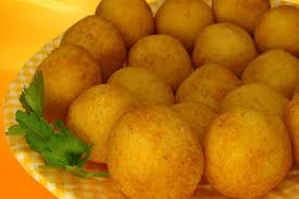 Bolinho de Batata com Queijo