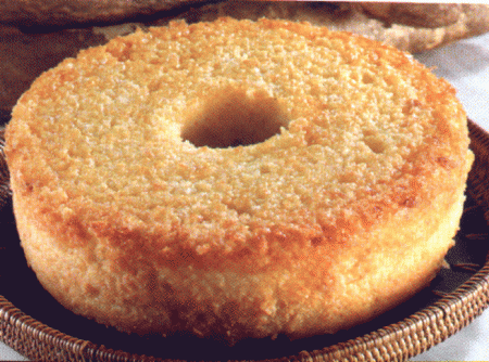 Bolo de mandioca e queijo