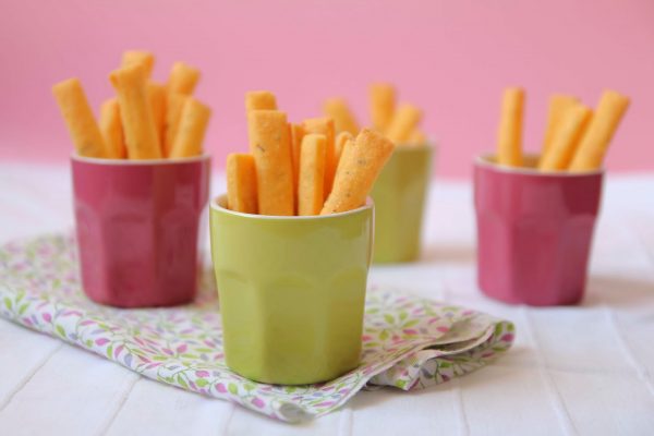 Palitos de queijo e tomilho