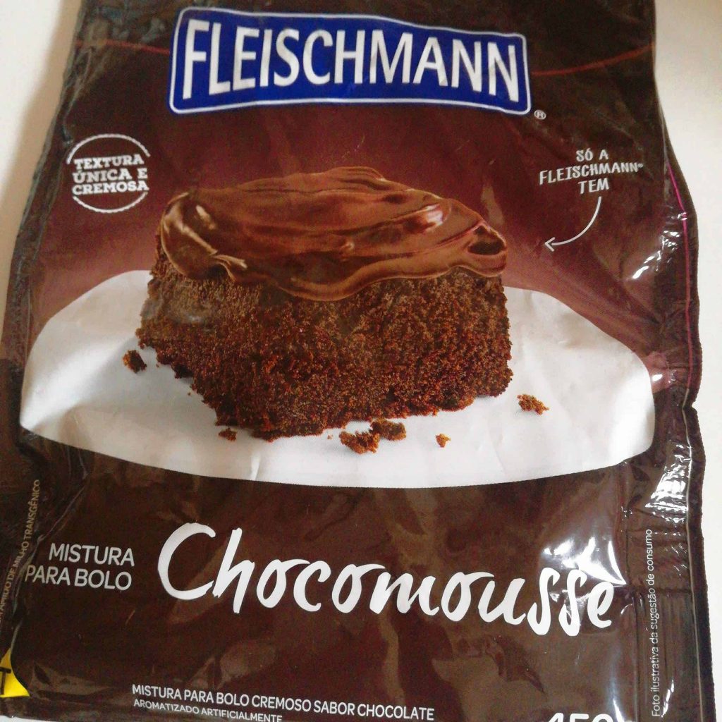 Bolo ChocoMousse com ganache