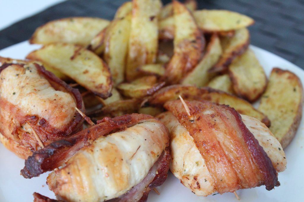 Filé de frango com bacon recheado com catupiry na airfryer