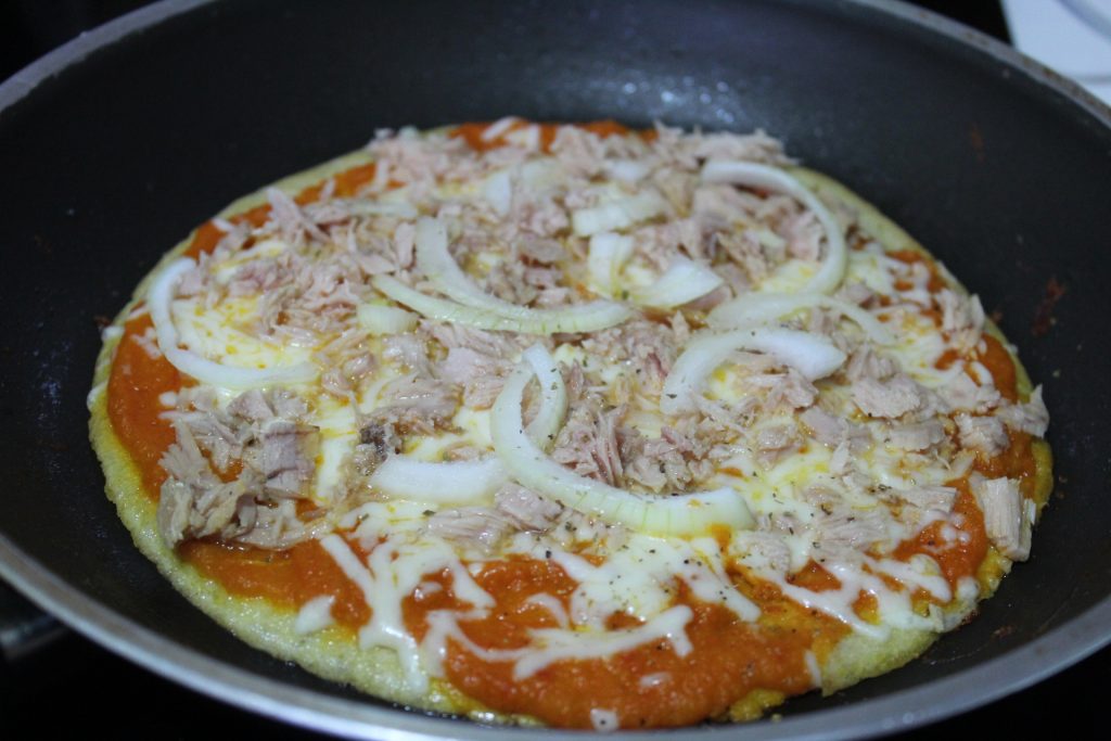 pizza de frigideira com farinha de aveia