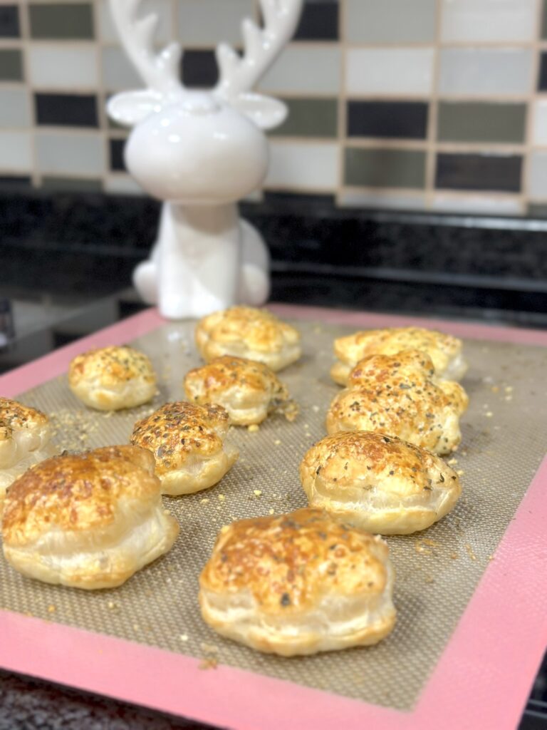 Petisco prático para o Natal - Massa folhada com queijo parmesão