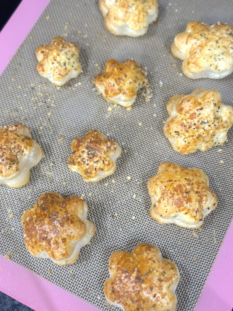 Petisco prático para o Natal - Massa folhada com queijo parmesão