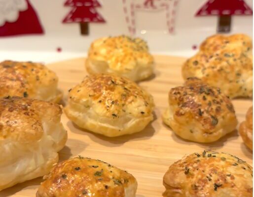 Petisco prático para o Natal – Massa folhada com queijo parmesão